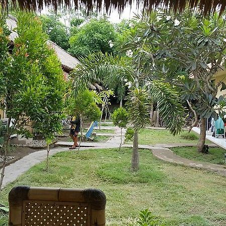 Baleku Homestay Trawangan Gili Trawangan Esterno foto